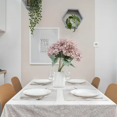 Przestronny Apartament Z Balkonem I Sypialnia By Renters Appartement
